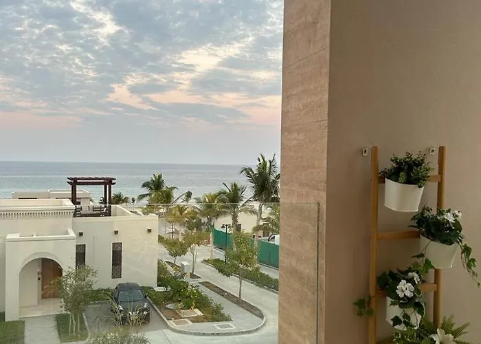 Sifah Ocean Breeze Villa